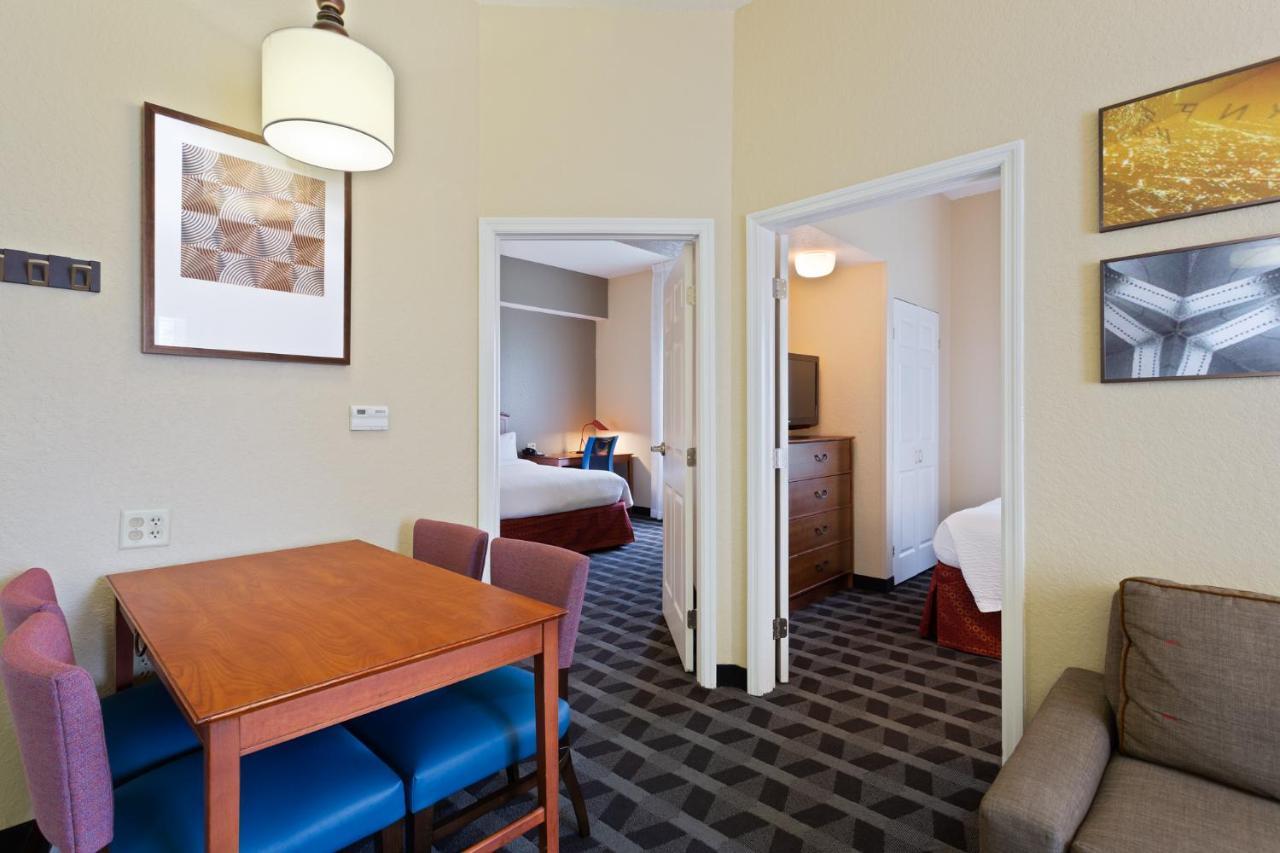 Towneplace Suites By Marriott St. Petersburg Κλιαργουότερ Εξωτερικό φωτογραφία