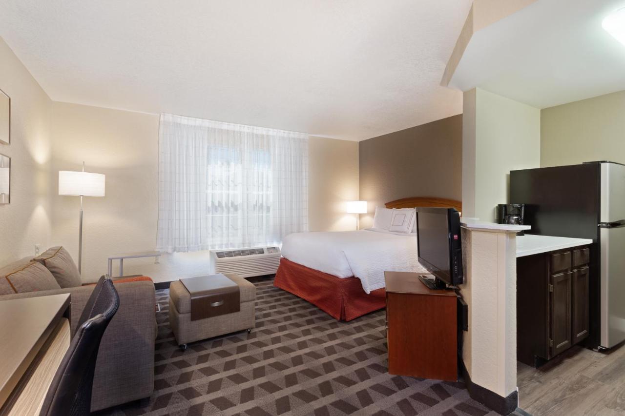Towneplace Suites By Marriott St. Petersburg Κλιαργουότερ Εξωτερικό φωτογραφία